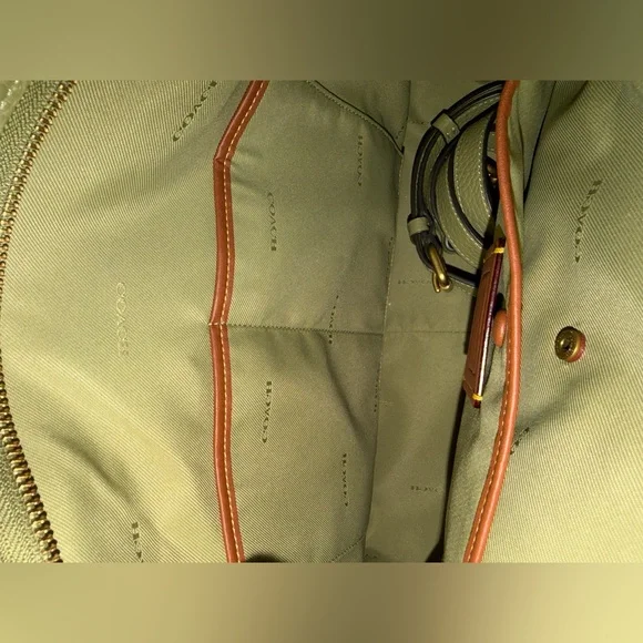 Coach Cary Moss Olive Green Pebbled Leather Shoulder Bag - also have the wallet! - Picture 9 of 16